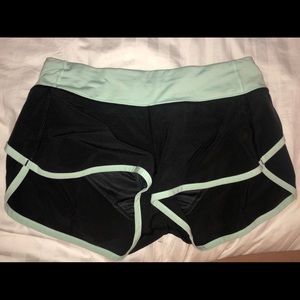 Lulu lemon speed short